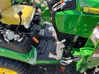 2026 John Deere 1025R Image 11