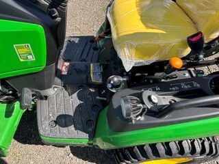 2026 John Deere 1025R Image 12