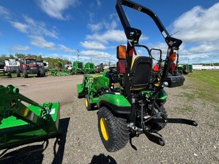 2026 John Deere 1025R Image 8