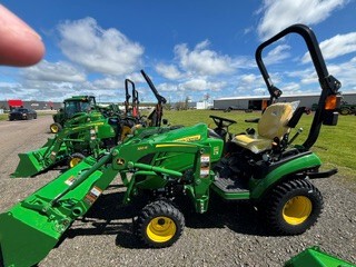 2026 John Deere 1025R Image 3