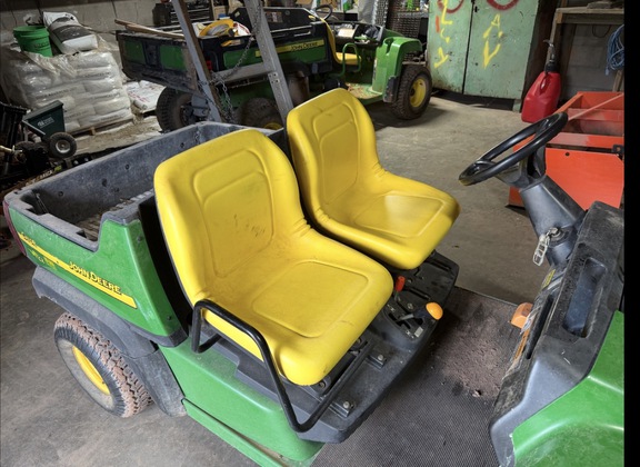 Photo of 2004 John Deere CX