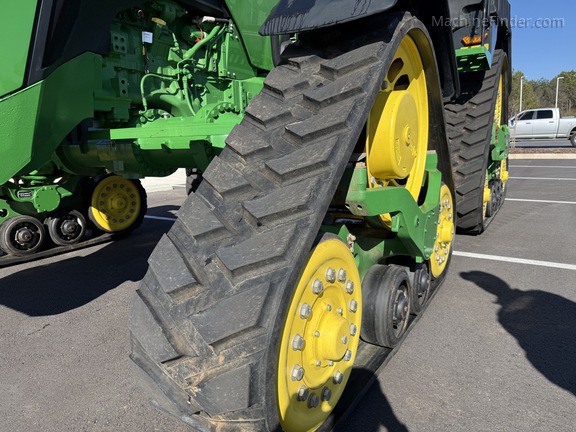 Photo of 2023 John Deere 8RX 410