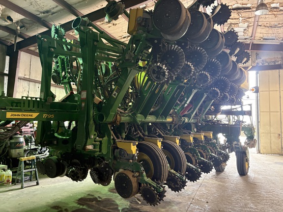 Photo of 2023 John Deere 1795
