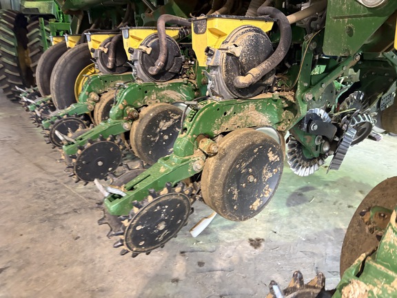 Photo of 2023 John Deere 1795