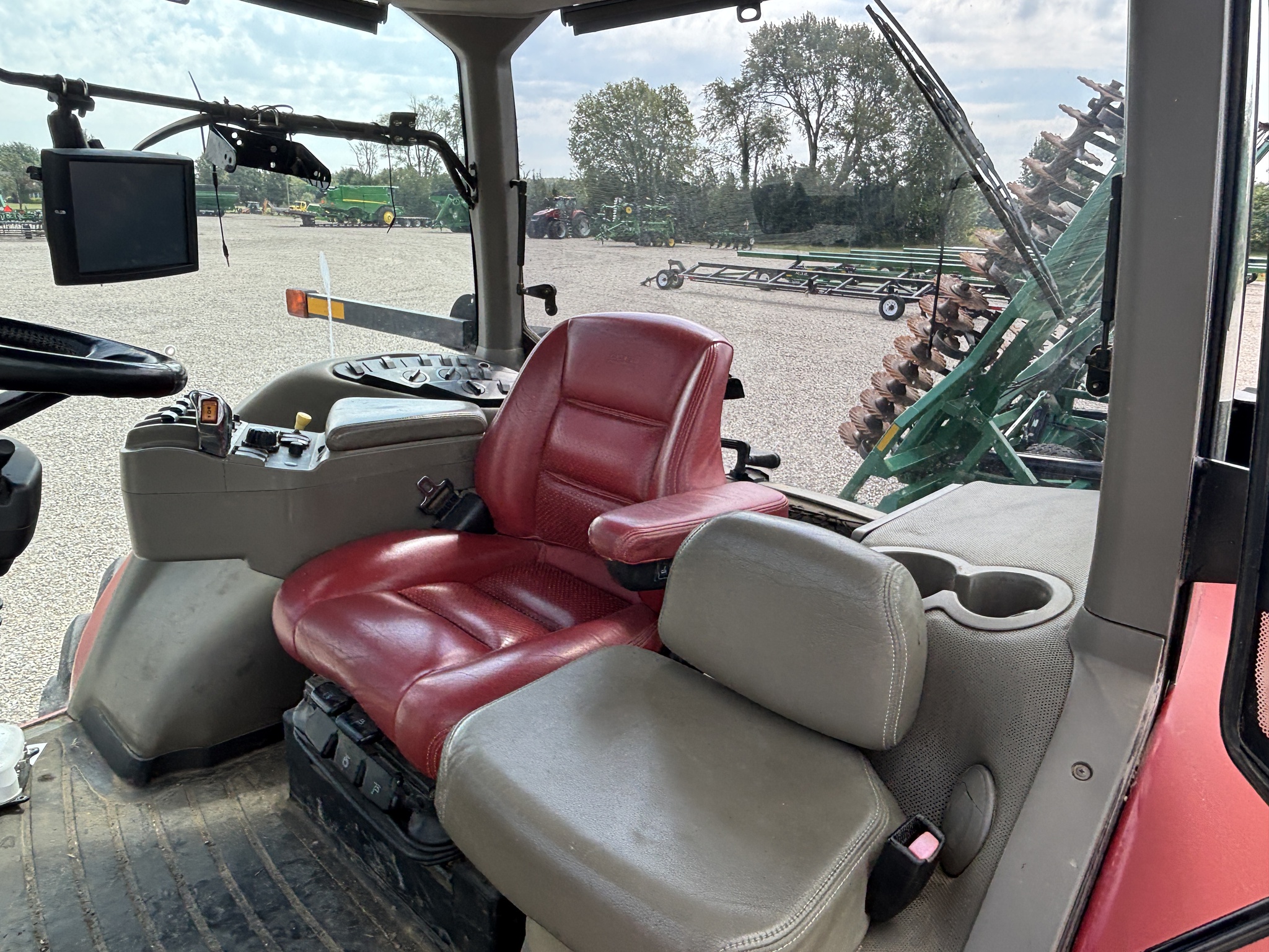 Used 2008 Case IH Magnum 275 Row Crop Tractors at Koenig Equipment in Franklin, IN - PhotoXL24