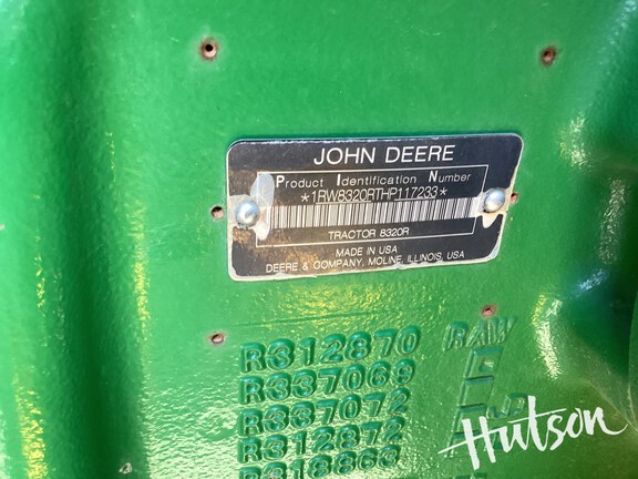 Photo of 2017 John Deere 8320R