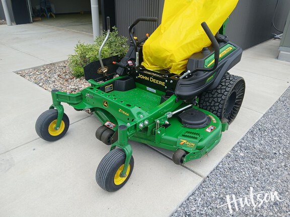 Photo of 2022 John Deere Z930M