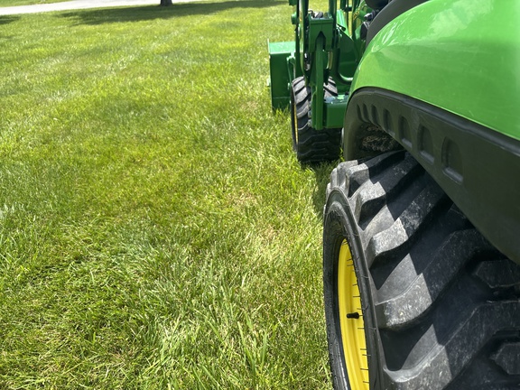Used 2022 John Deere 1025R Compact Utility Tractors at Koenig Equipment in Knightstown, IN - Photo10