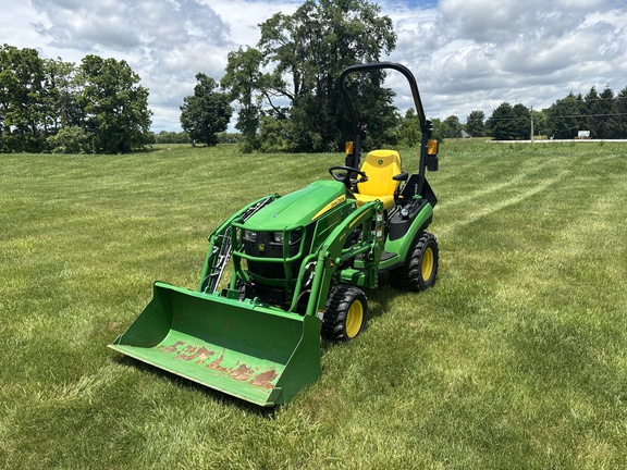 Used 2022 John Deere 1025R Compact Utility Tractors at Koenig Equipment in Knightstown, IN - Photo0