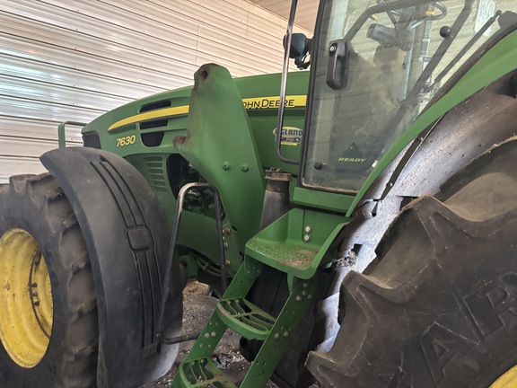 Used 2009 John Deere 7630 Row Crop Tractors at Horizon Ag & Turf in Lloydminster, AB - Photo6