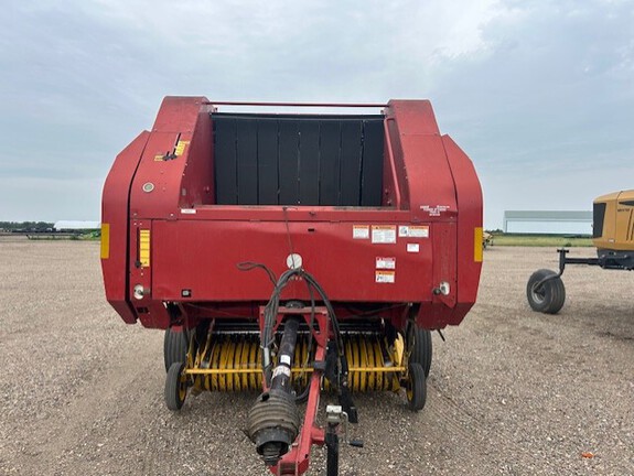 2006 New Holland BR780A (4th thumbnail)