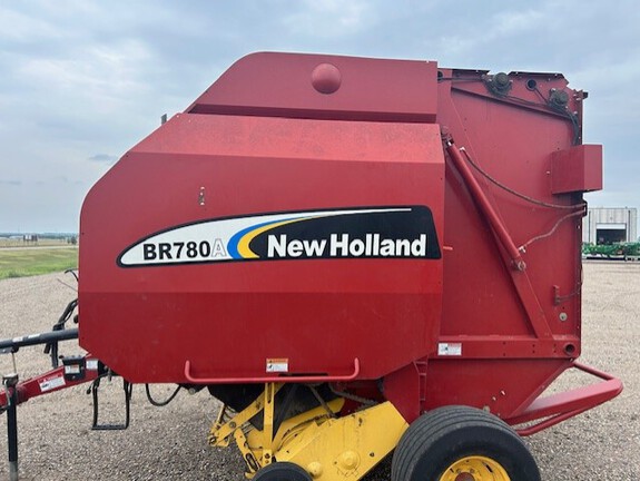 2006 New Holland BR780A Used Equipment