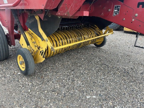 2006 New Holland BR780A (17th thumbnail)