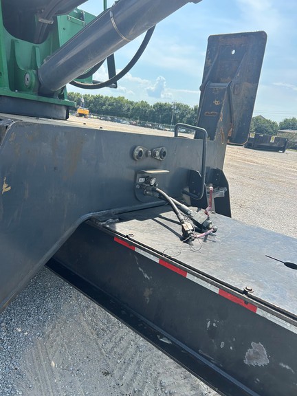 2022 John Deere 437E