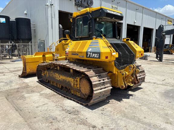 2022 Komatsu D71PXI-24