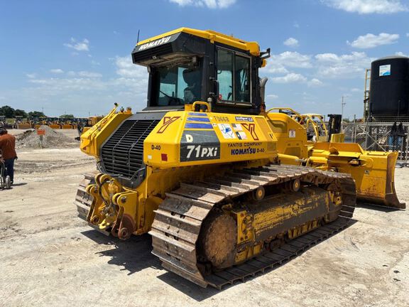2022 Komatsu D71PXI-24