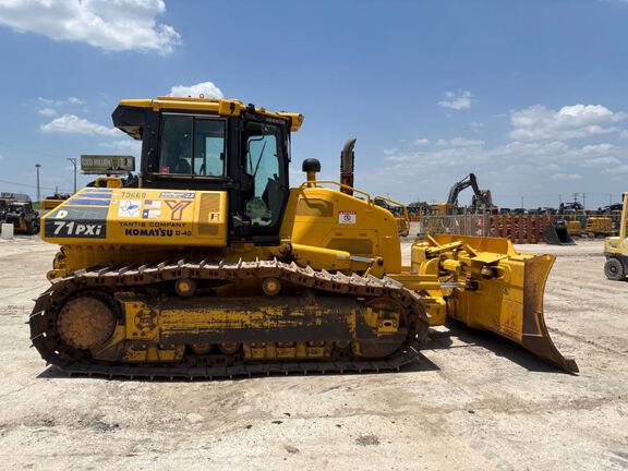 2022 Komatsu D71PXI-24