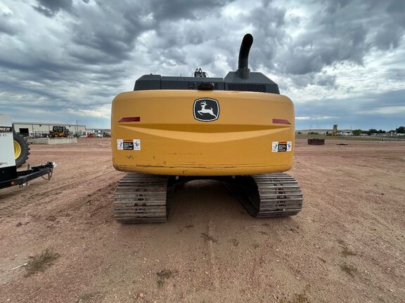 2021 John Deere 210G LC
