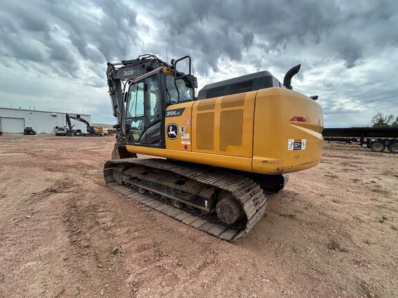 2021 John Deere 210G LC