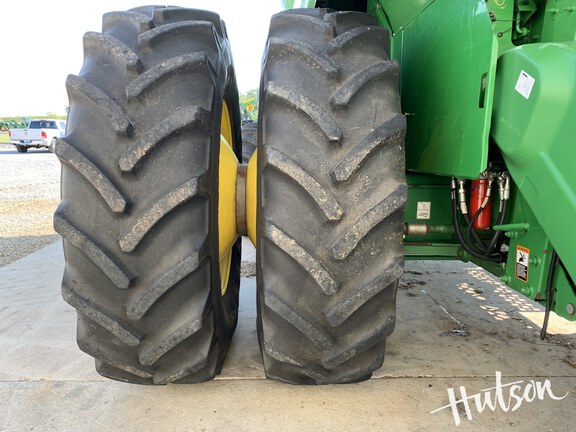 Photo of 2014 John Deere S680