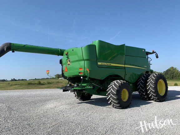 Photo of 2014 John Deere S680
