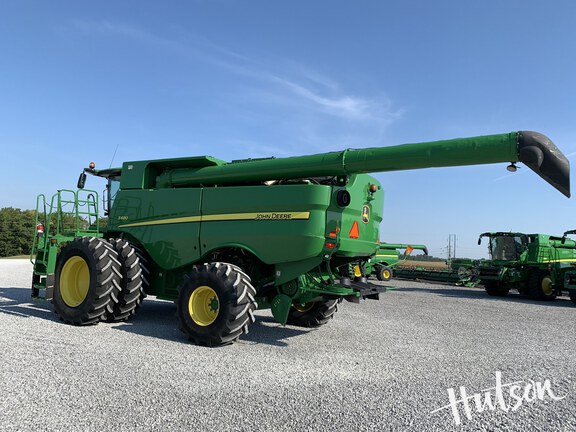 Photo of 2014 John Deere S680