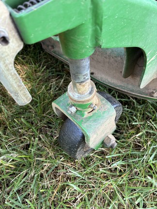 Photo of 2009 John Deere 2720 CUT