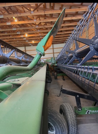 Used 2006 John Deere 635F Combine Platforms at Koenig Equipment in Anna, OH - Photo6