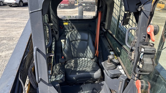 2021 John Deere 333G