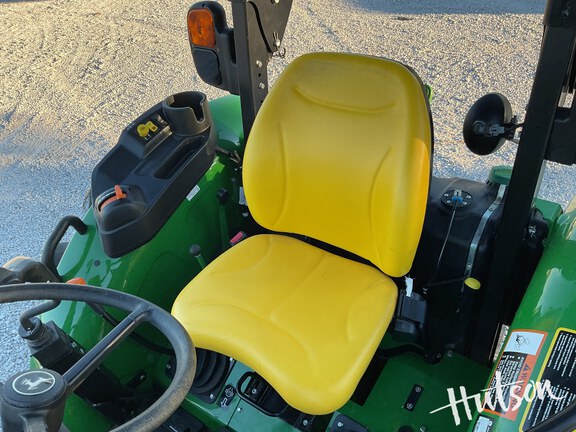Photo of 2024 John Deere 5075E