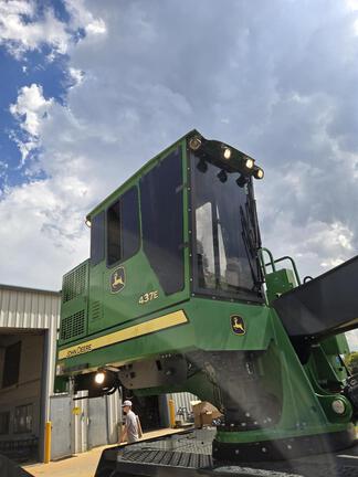 2023 John Deere 437E