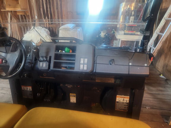 Photo of 2018 John Deere XUV 835M