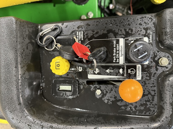 Photo of 2008 John Deere Z245