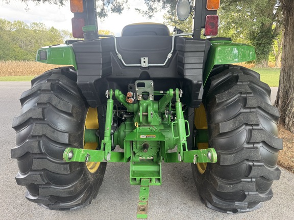 2019 John Deere 4044M