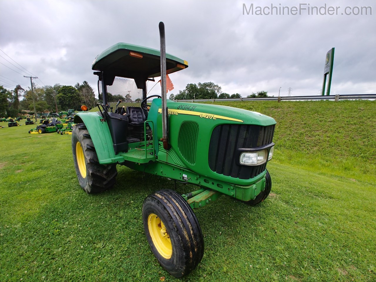 2005 John Deere 6420L Image 2