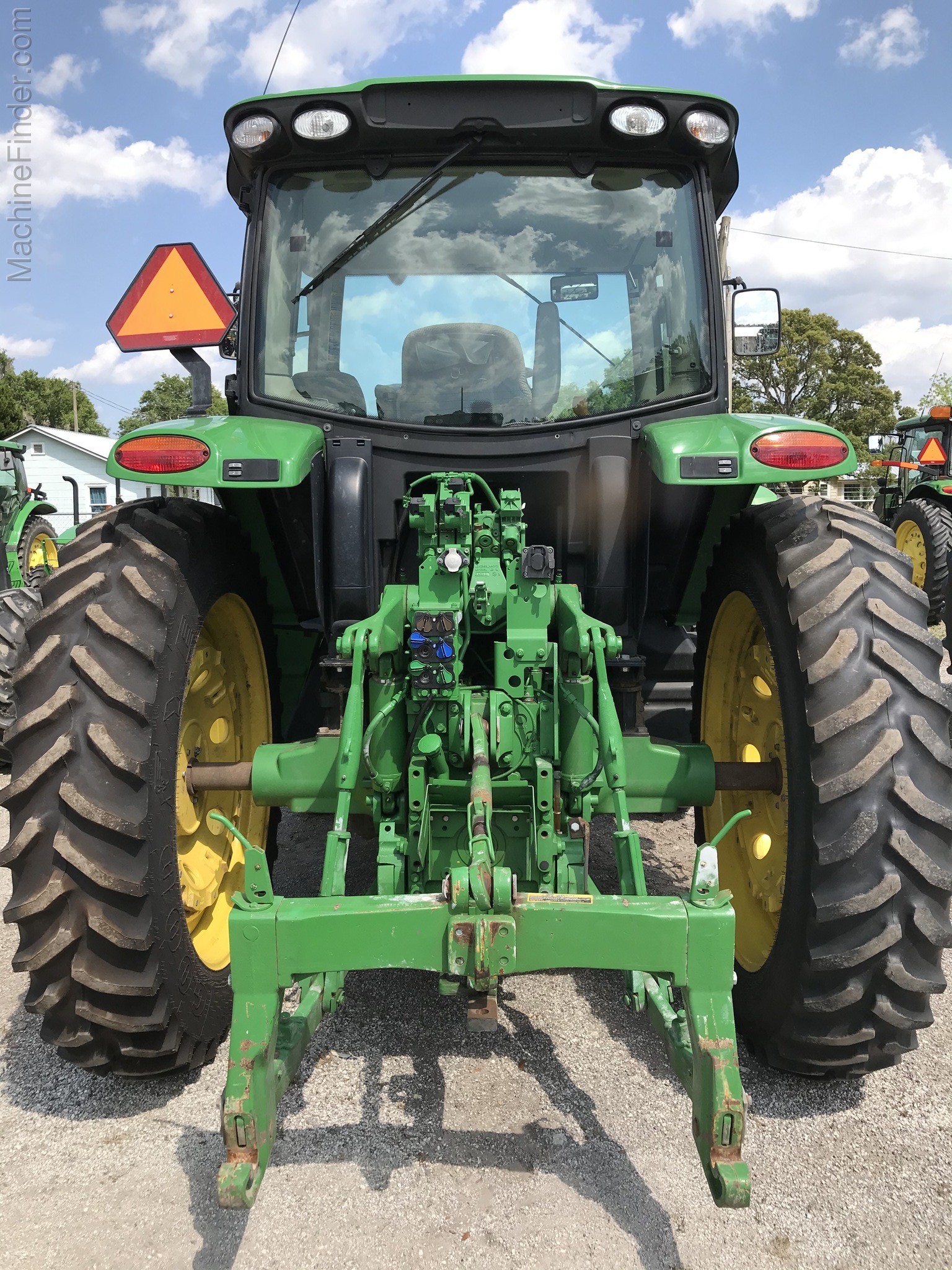 2017 John Deere 6145R Image 4
