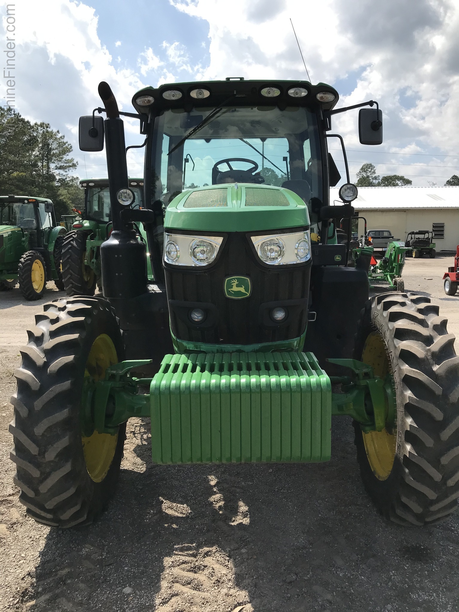 2017 John Deere 6145R Image 6