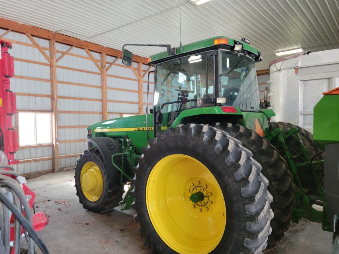 1997 John Deere 8100 Image 6