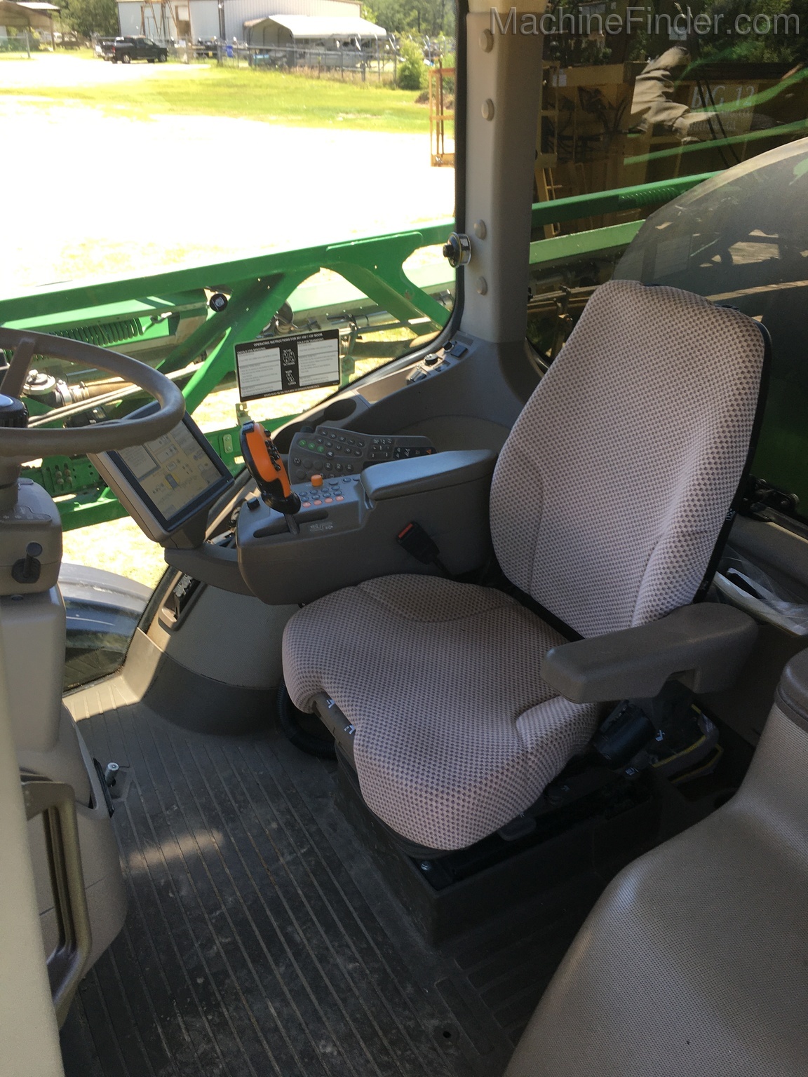 2015 John Deere R4038 Image 9