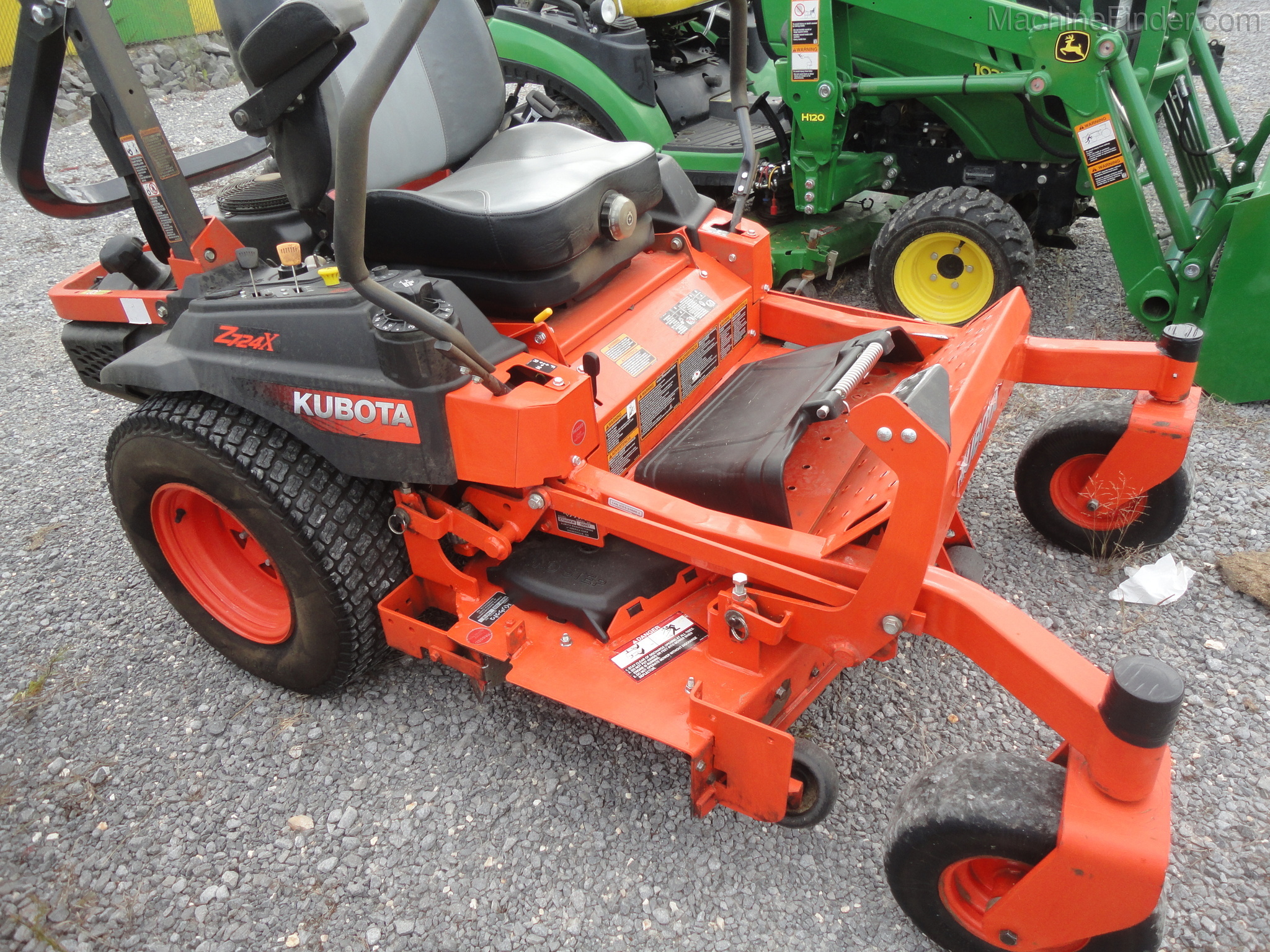 Kubota Z724X Image 1