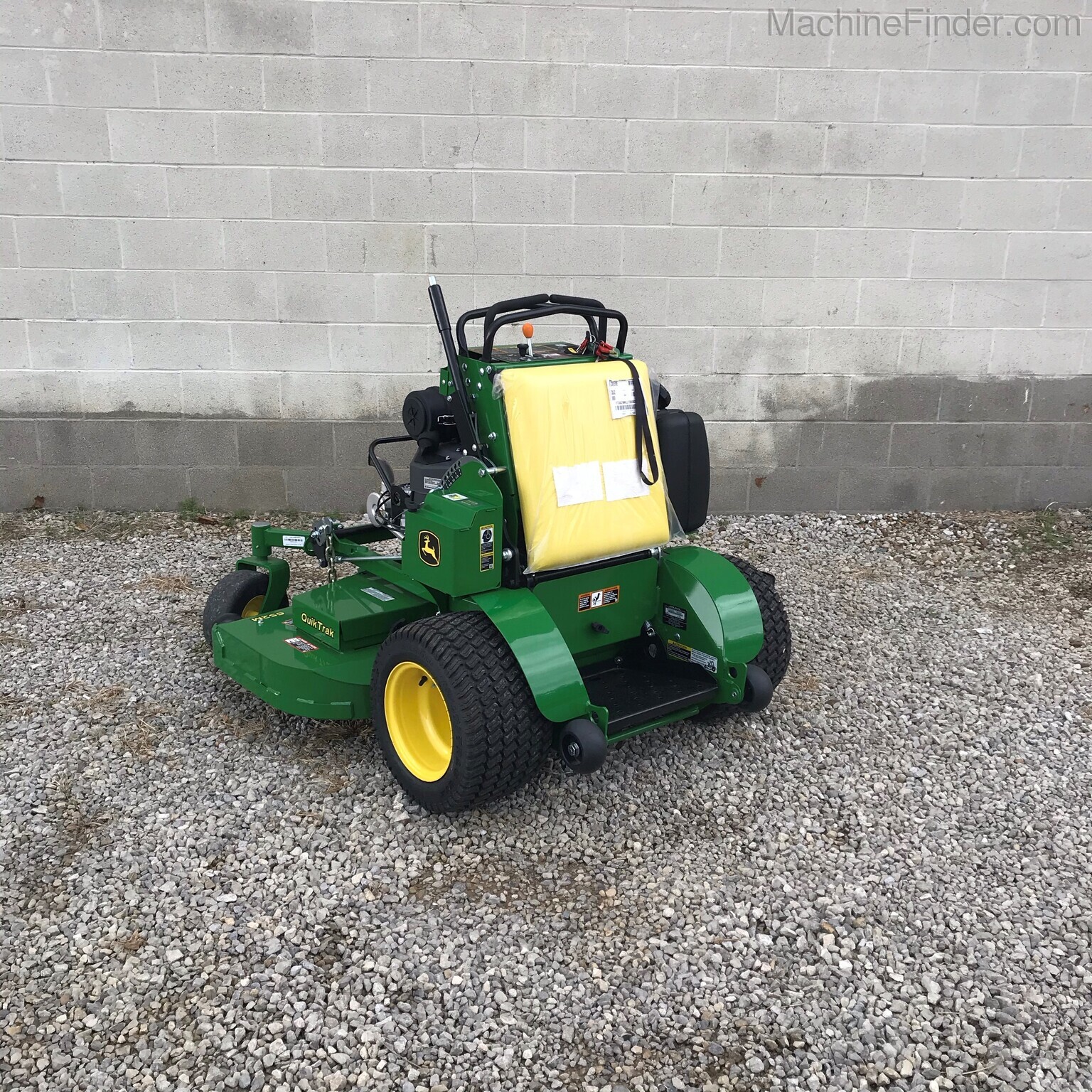 2020 John Deere 652M Image 6