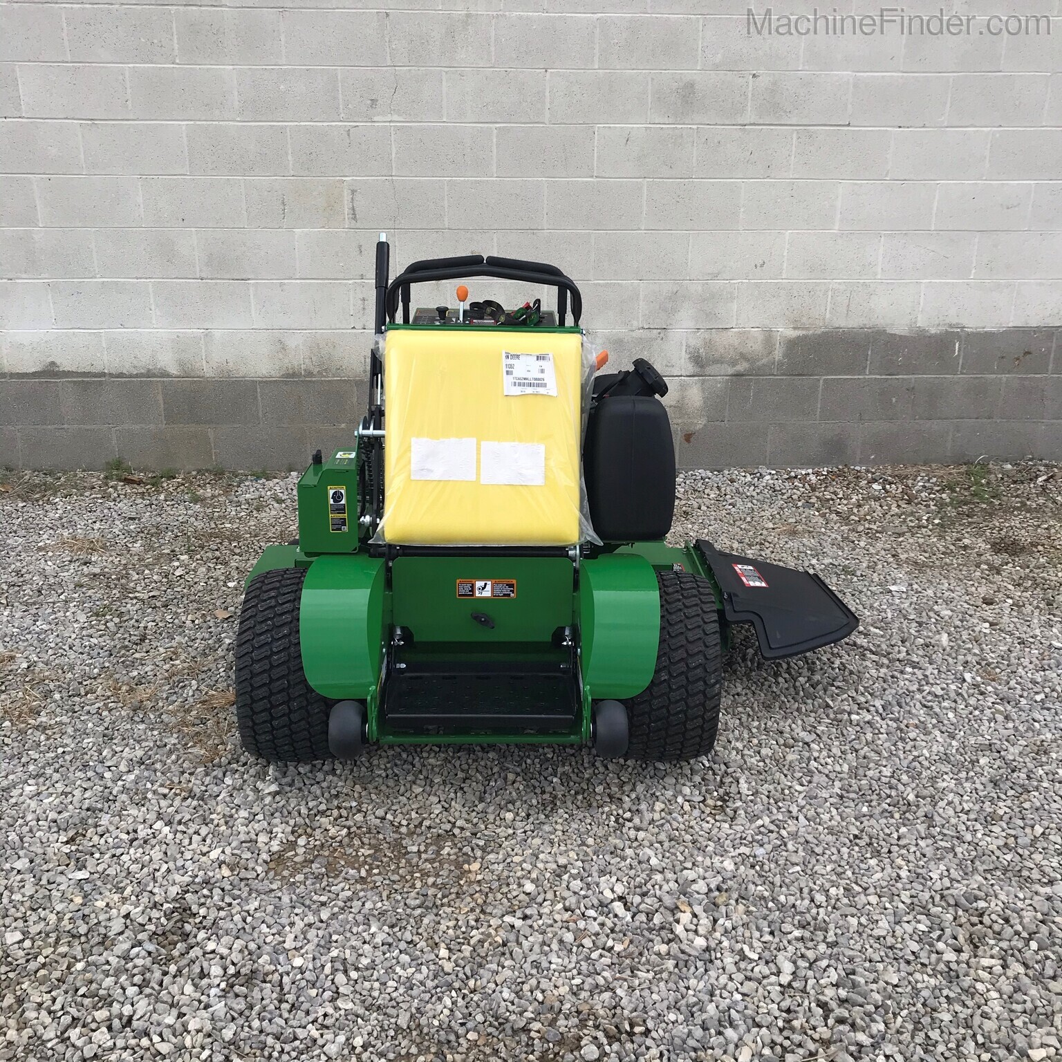 2020 John Deere 652M Image 8