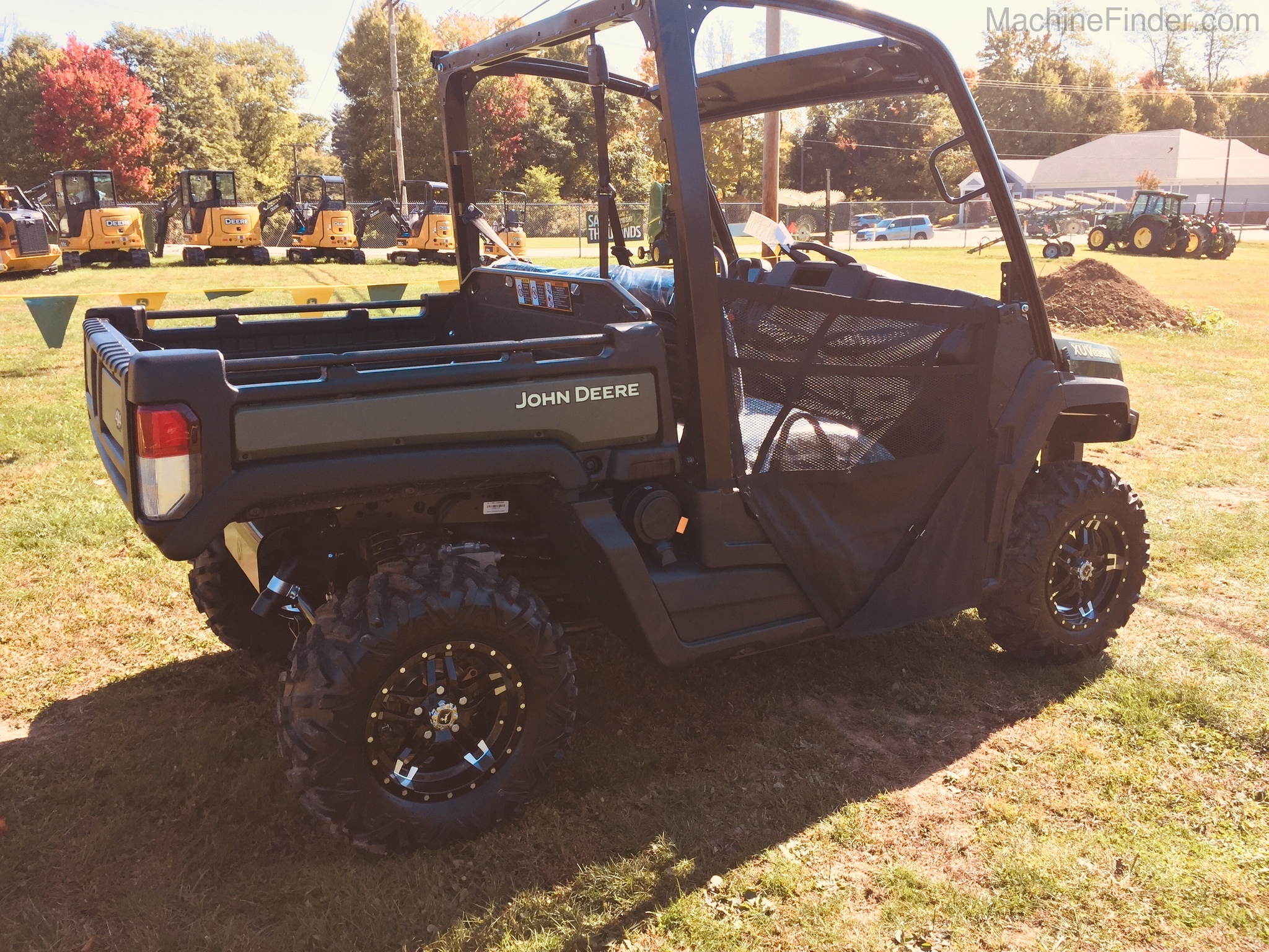2020 John Deere XUV835M Image 4