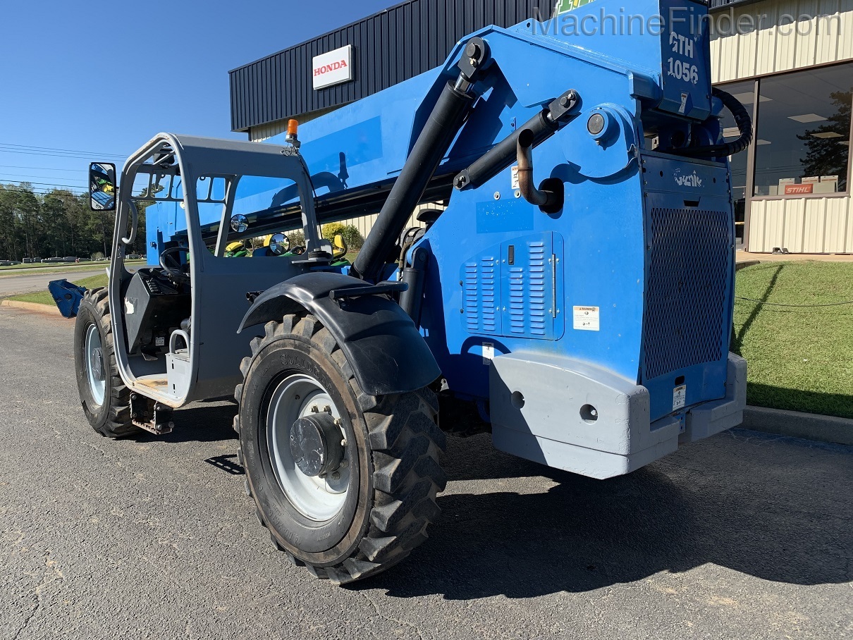 2013 Genie GTH1056 Image 3