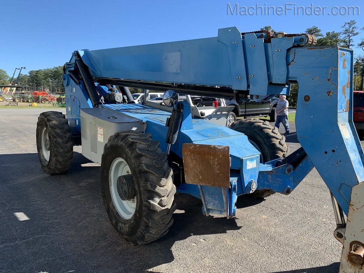 2013 Genie GTH1056 Image 6