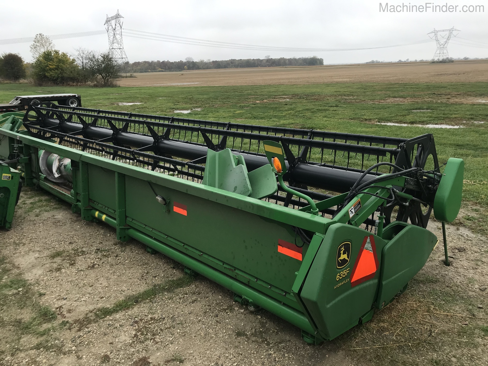 2007 John Deere 635F Image 2