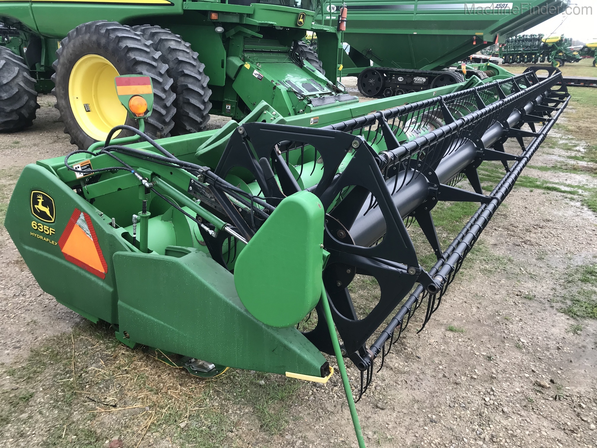 2007 John Deere 635F Image 4