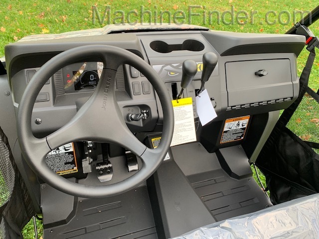 2020 John Deere XUV590E Image 5