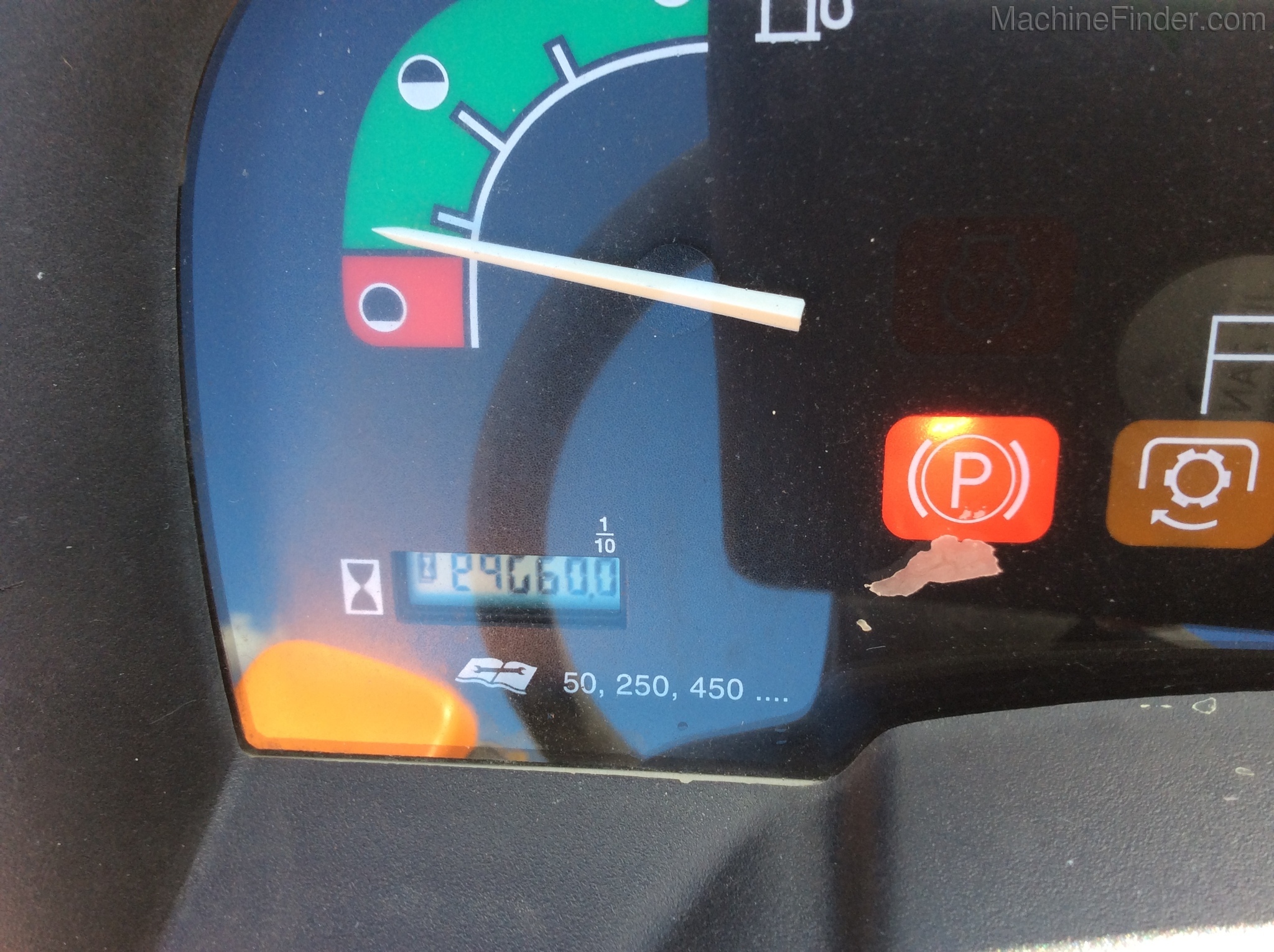 2003 John Deere X475 Image 11