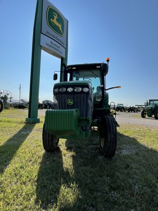 2010 John Deere 8225R Image 2